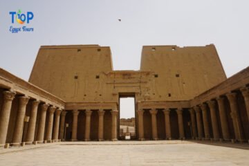 Luxor Day Tour to Edfu and Kom Ombo Temples