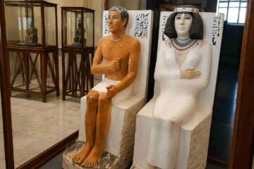 Statue-of-Rahotep-and-Nofret-in-egyptian-Museum-Cairo-Alexandria-Sharm-el-Sheikh-Tour.jpg