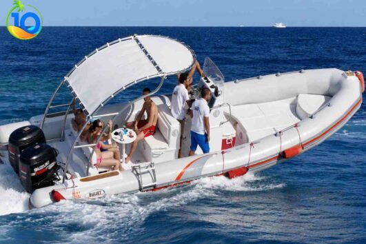 Private-Speedboat-Tour-Dolphin-House-Hurghada